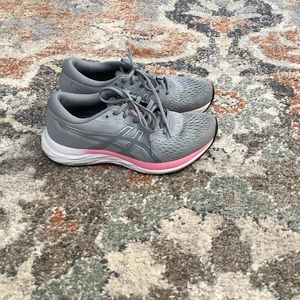 ASICS shoes gently used